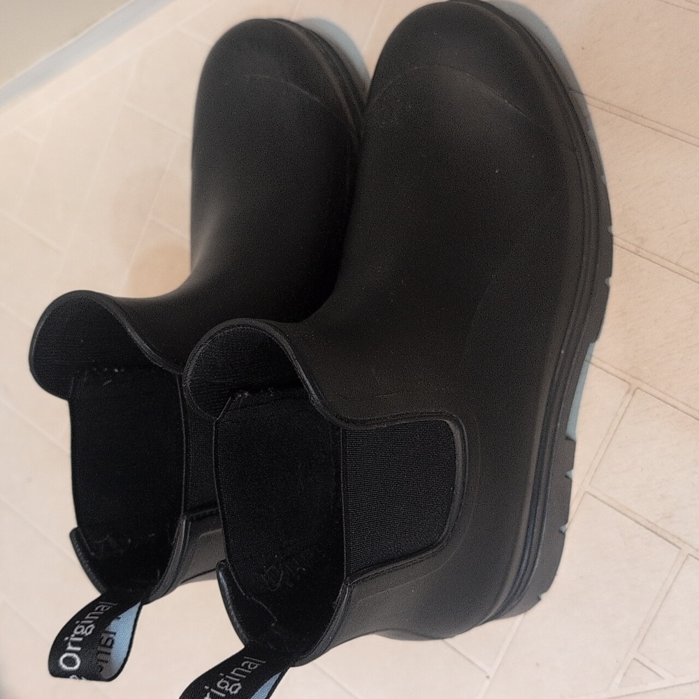 Wide toe box Rain Boots Sz7